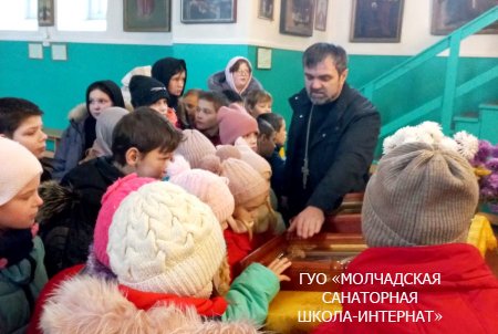 ЭКСКУРСИЯ В ХРАМ СВЯТЫХ АПОСТОЛОВ ПЕТРА И ПАВЛА