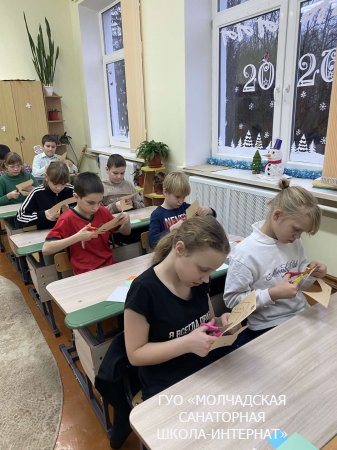 ЛИТЕРАТУРНАЯ ИГРА "НОВОГОДНЕЕ ПУТЕШЕСТВИЕ"